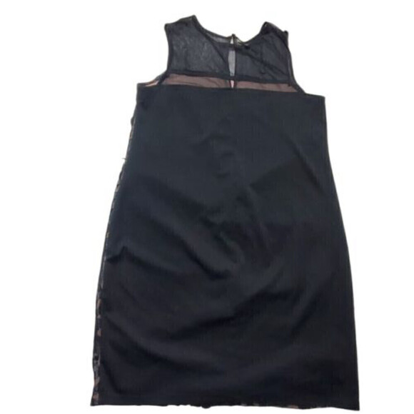 Laura Canada Shift Dress With Cutout Faux Leather Lace Pattern - Picture 2 of 9